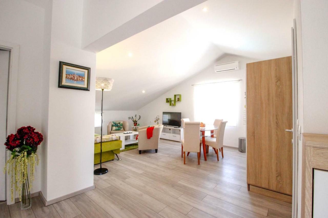 Studio Apartman Sky روفينج المظهر الخارجي الصورة